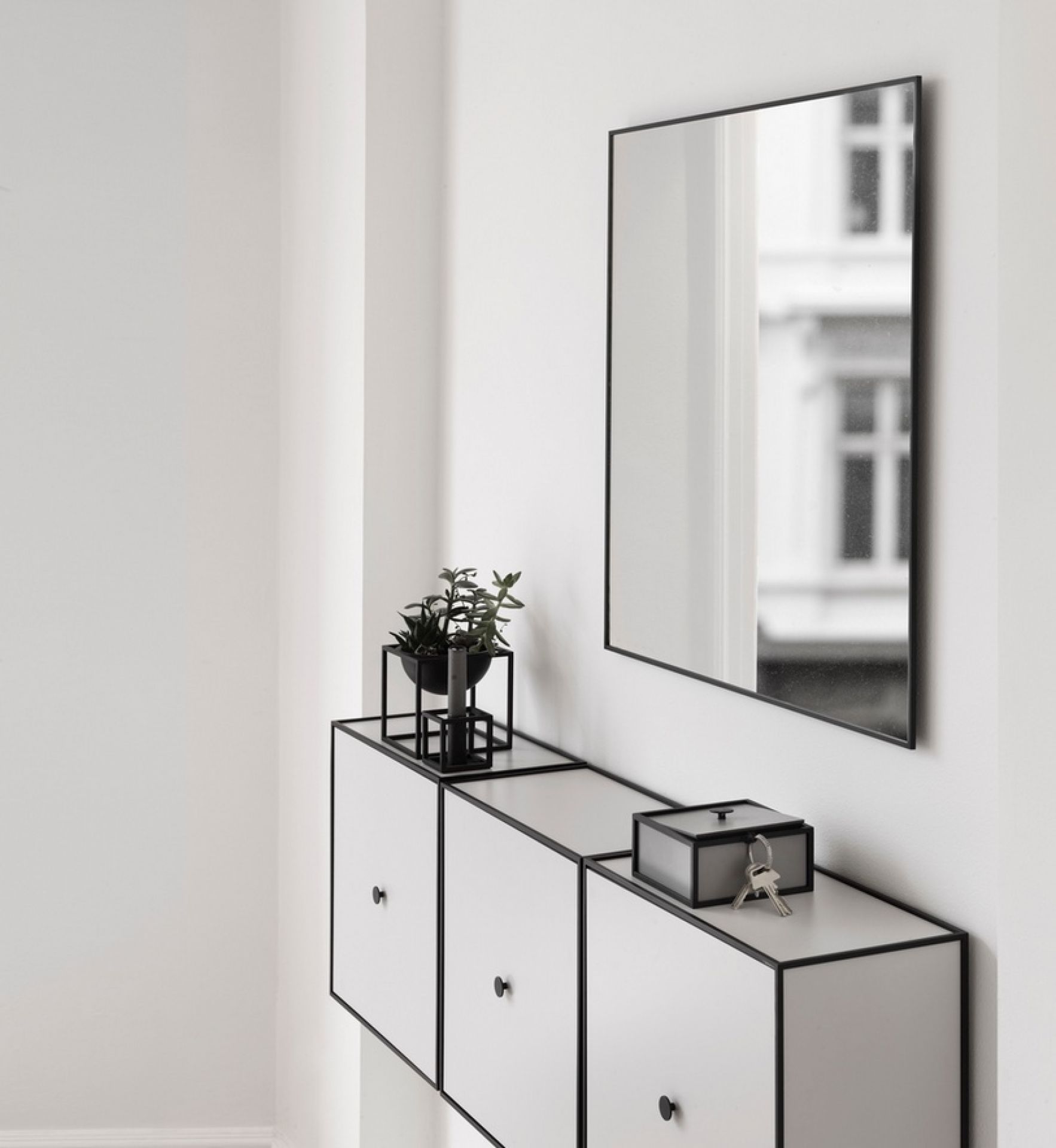 By on sale lassen frame